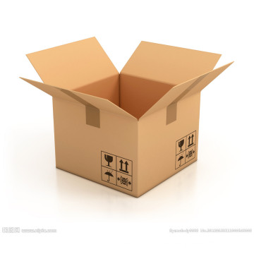Almacene la caja del paquete de envío con materiales duros